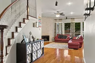 1833 Auburn Dr, Carrollton, TX 75007 - Photo 9