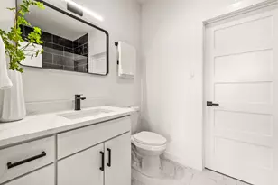 2230 Hooper St, Dallas, TX 75215 - Photo 15