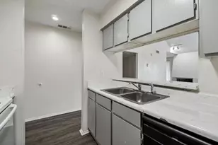 6050 Melody Ln, Dallas, TX 75231 - Photo 5