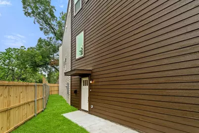 2428 Saint Clair Drive, Dallas, TX 75215 - Photo 35