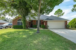 2106 Ridgewood Dr, Bridgeport, TX 76426 - Photo 3
