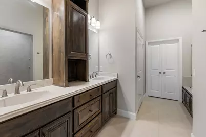 4309 Rose Garrison Lane, Arlington, TX 76005 - Photo 9