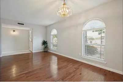 700 Nora Lane, DeSoto, TX 75115 - Photo 5