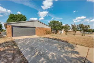 700 Nora Ln, DeSoto, TX 75115 - Photo 21