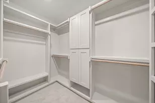 8639 Clover Meadow Dr, Dallas, TX 75243 - Photo 15