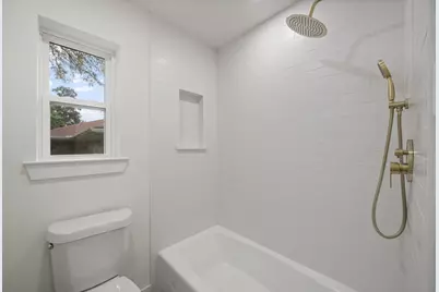 8639 Clover Meadow Drive, Dallas, TX 75243 - Photo 19