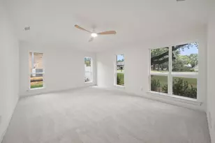 8639 Clover Meadow Dr, Dallas, TX 75243 - Photo 17