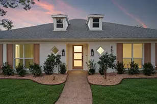 8639 Clover Meadow Dr, Dallas, TX 75243 - Photo 35
