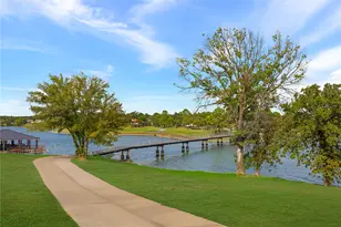 1227 Kiowa Dr W, Lake Kiowa, TX 76240 - Photo 35