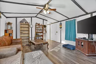 5703 N Sunchase Dr, Granbury, TX 76049 - Photo 11