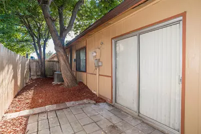 2604 Nina Circle, Grand Prairie, TX 75052 - Photo 21
