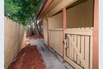 2604 Nina Circle, Grand Prairie, TX 75052 - Photo 23