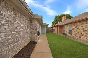 8507 Gatlinburg Dr, Fort Worth, TX 76123 - Photo 3