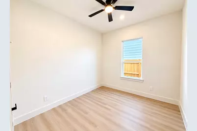 5504 Curzon Avenue, Fort Worth, TX 76107 - Photo 17