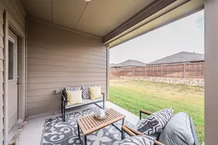 737 Blackhorse Trl, Fort Worth, TX 76247 - Photo 37
