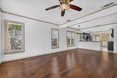3824 Collinwood Avenue, Fort Worth, TX 76107 - Photo 3