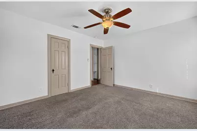 3824 Collinwood Avenue, Fort Worth, TX 76107 - Photo 11