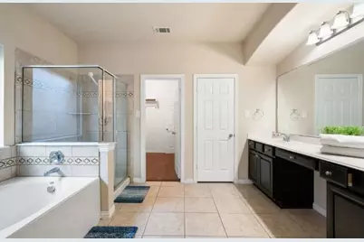 1009 Chickasaw Drive, Carrollton, TX 75010 - Photo 29