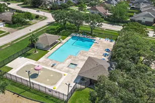 11001 Thornwood Dr, La Porte, TX 77571 - Photo 37