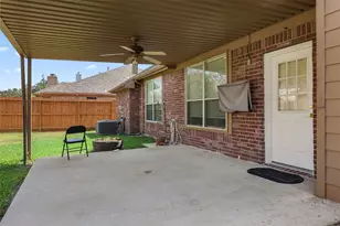 11001 Thornwood Dr, La Porte, TX 77571 - Photo 31