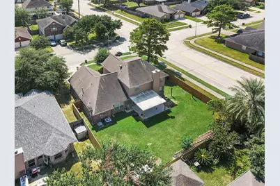 11001 Thornwood Drive, La Porte, TX 77571 - Photo 35