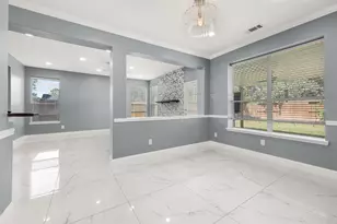 11001 Thornwood Dr, La Porte, TX 77571 - Photo 9