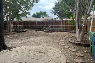 804 Boxwood Dr, Lewisville, TX 75067 - Photo 13