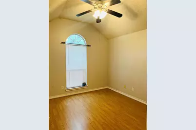 804 Boxwood Drive, Lewisville, TX 75067 - Photo 11