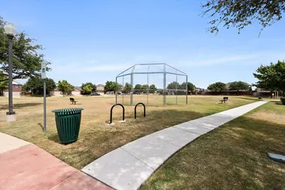 637 Ridgewater Trail, Fort Worth, TX 76131 - Photo 35