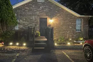 2340 North Chandler Dr E, Fort Worth, TX 76111 - Photo 3