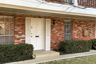 903 Roaring Springs Rd, Fort Worth, TX 76114 - Photo 19