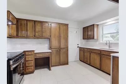 1502 Resistol Road, Garland, TX 75042 - Photo 5