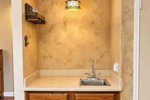 2700 Silver Creek Dr, Arlington, TX 76006 - Photo 9