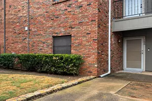 2700 Silver Creek Dr, Arlington, TX 76006 - Photo 3