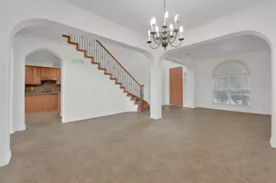 701 Walnut Bend Dr, Mansfield, TX 76063 - Photo 5