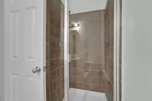 701 Walnut Bend Dr, Mansfield, TX 76063 - Photo 7