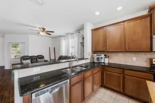 2904 Big Horn Bluff Ct, Fort Worth, TX 76108 - Photo 9