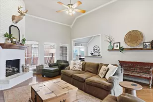 2705 Mimosa Ct, Bedford, TX 76021 - Photo 9