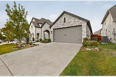 1636 Whispering Meadow Drive, Van Alstyne, TX 75495 - Photo 3