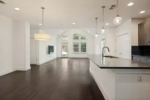 629 Bishop Heights Ln, Dallas, TX 75208 - Photo 23
