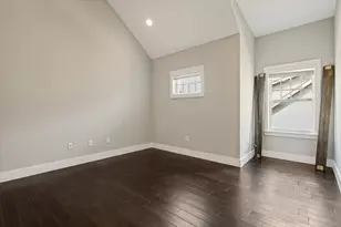 629 Bishop Heights Ln, Dallas, TX 75208 - Photo 29