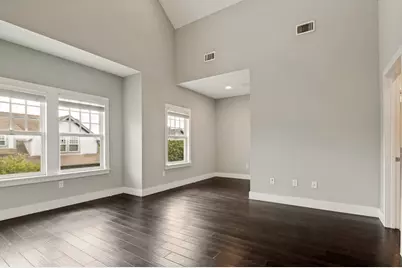629 Bishop Heights Lane, Dallas, TX 75208 - Photo 33