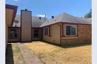2766 Claremont Drive, Grand Prairie, TX 75052 - Photo 19