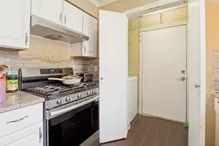 1325 Abbott Dr, Irving, TX 75060 - Photo 11