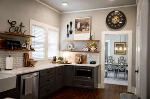 512 N College St, Waxahachie, TX 75165 - Photo 7