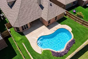 839 Evergreen Ln, Burleson, TX 76028 - Photo 1