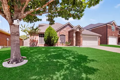 839 Evergreen Lane, Burleson, TX 76028 - Photo 5