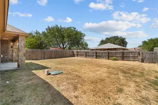 220 St Charles Dr, Springtown, TX 76082 - Photo 27