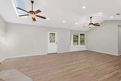 529 Morris Lane, Greenville, TX 75402 - Photo 9