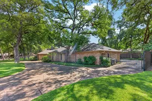 3520 Elm Creek Ct, Fort Worth, TX 76109 - Photo 37